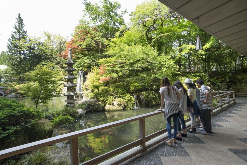 Suimeikan Геро Екстериор снимка The Japanese garden