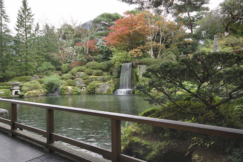 Suimeikan Геро Екстериор снимка The Japanese garden