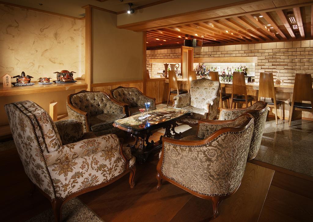 Suimeikan Геро Екстериор снимка Interior of a restaurant in Dubai