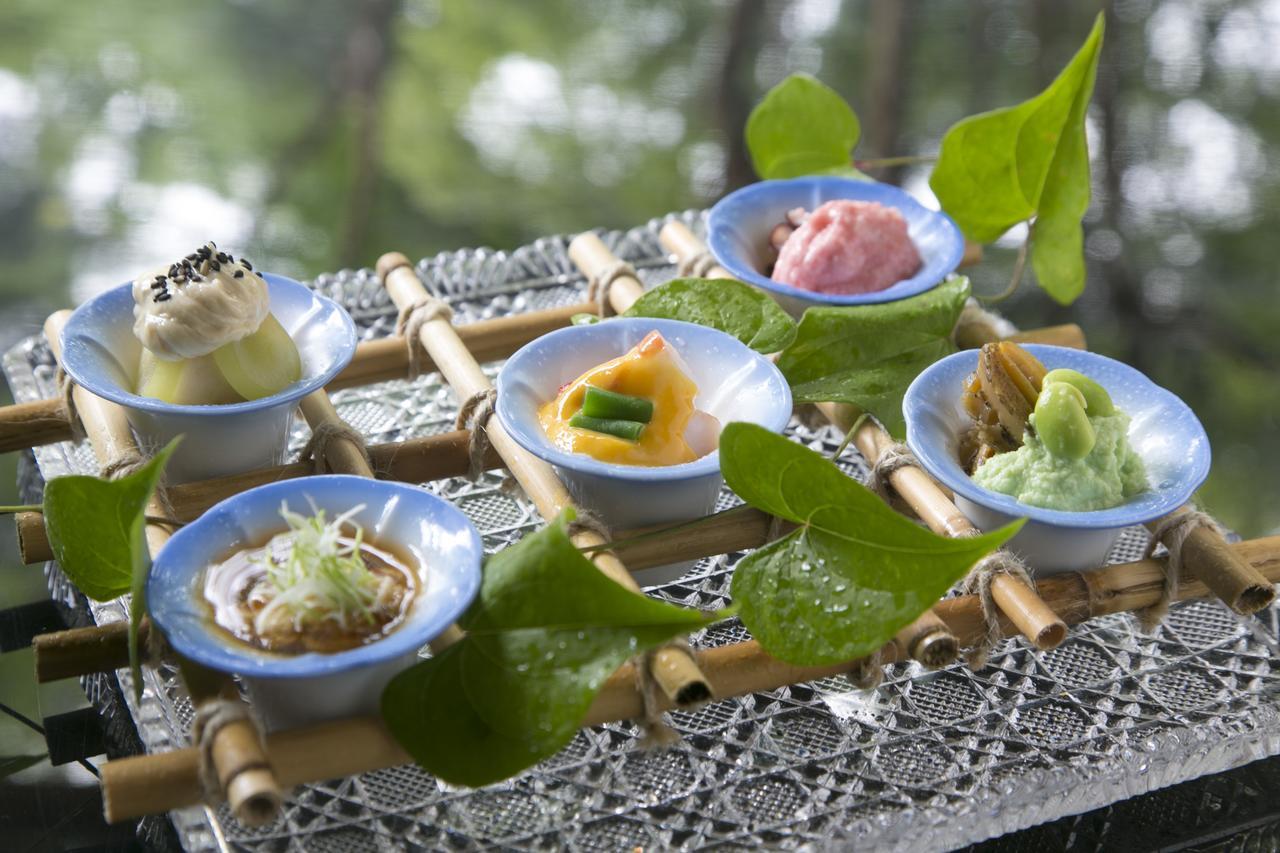 Suimeikan Геро Екстериор снимка A selection of Chinese desserts