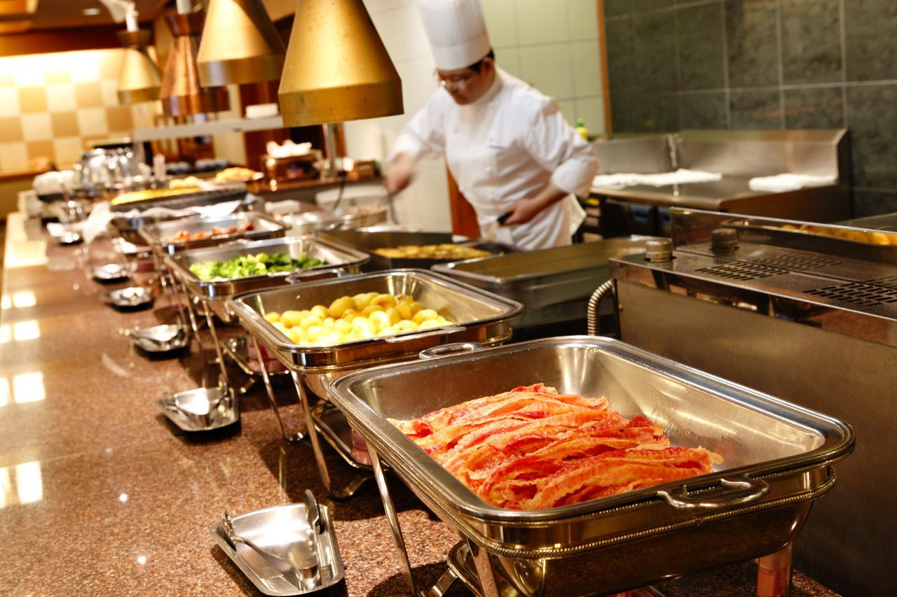 Suimeikan Геро Екстериор снимка A buffet at a hotel